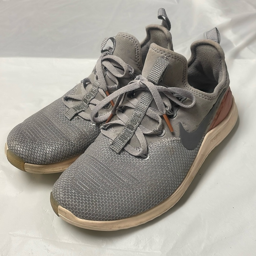 Nike Free Women’s 7.5